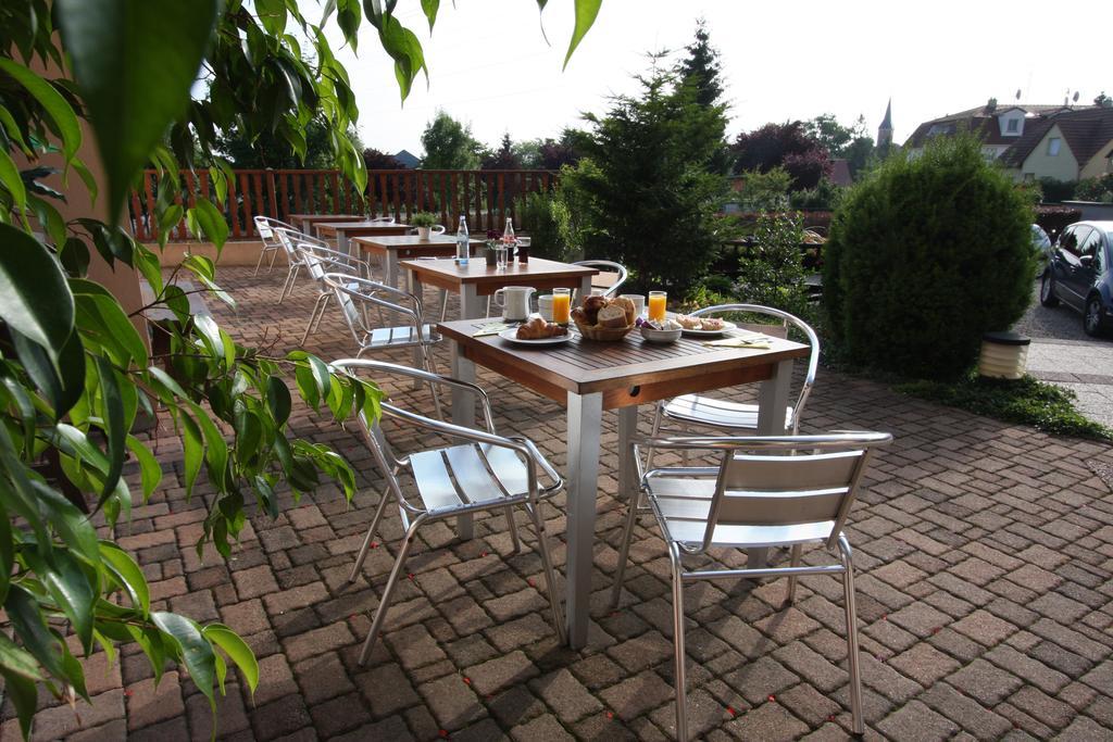 Hotel Restaurant Les Alizes Lipsheim Exterior photo